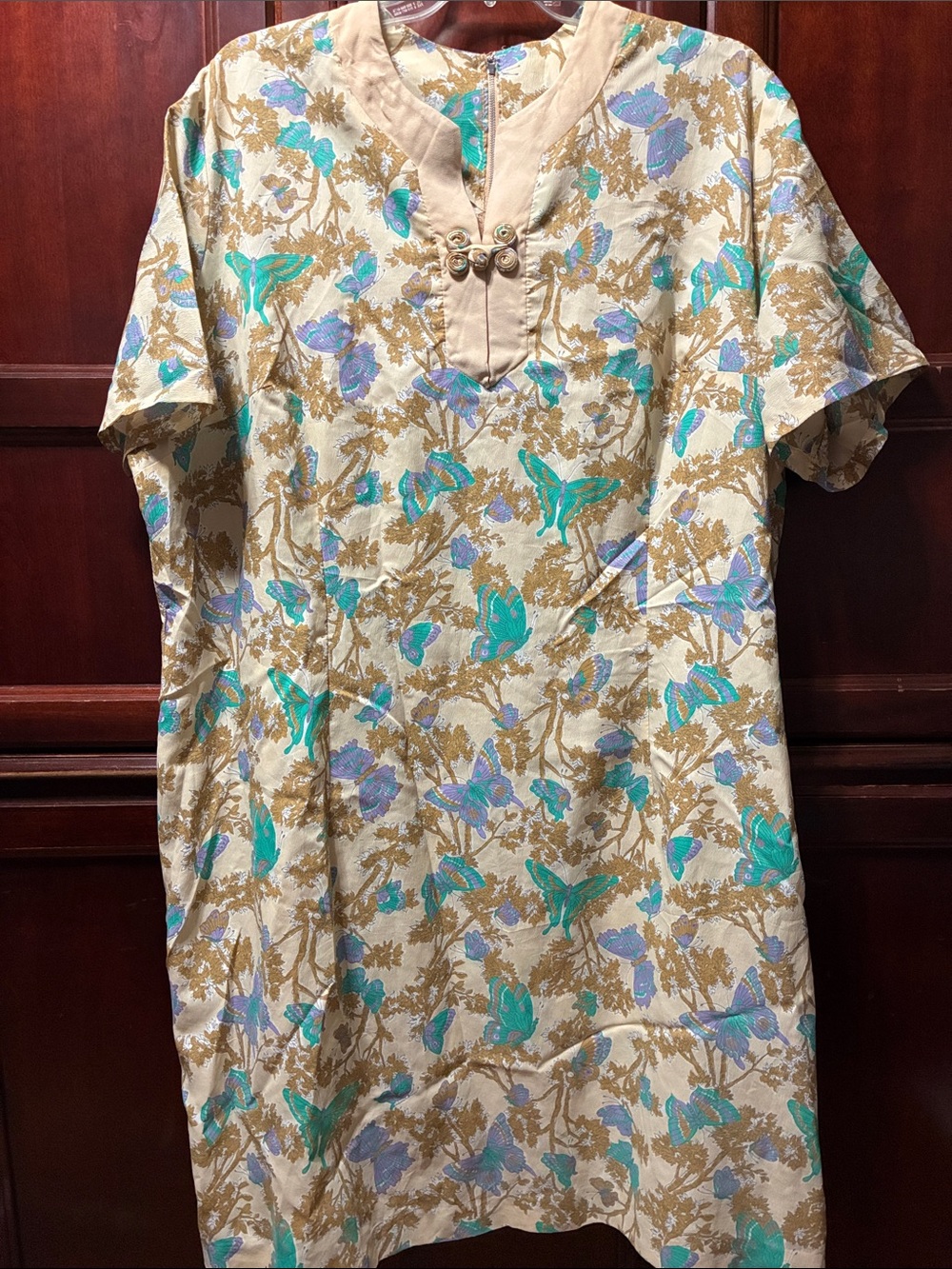 Vintage women’s 4X Beige Floral butterfly Short-Sleeve dress